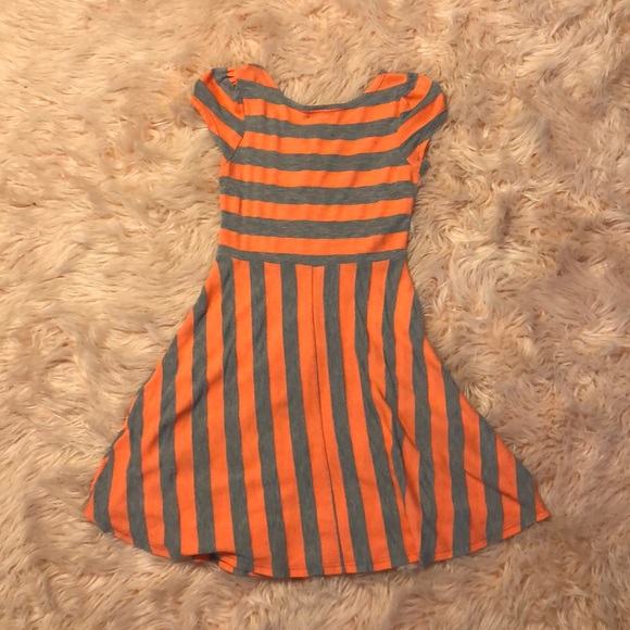 A Casual Orange And Gray Girls Dress - Picture 2 of 2